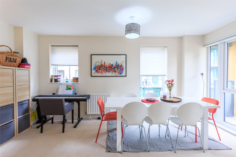 3 bedrooms apartments/flats for sale in Guardian Avenue, Colindale - NW9 view 14
