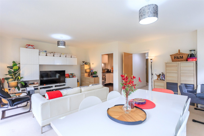 3 bedrooms apartments/flats for sale in Guardian Avenue, Colindale - NW9 view 20