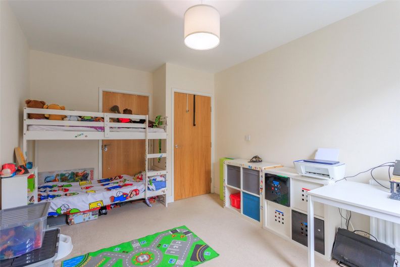 3 bedrooms apartments/flats for sale in Guardian Avenue, Colindale - NW9 view 6