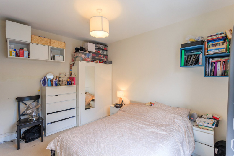 3 bedrooms apartments/flats for sale in Guardian Avenue, Colindale - NW9 view 15