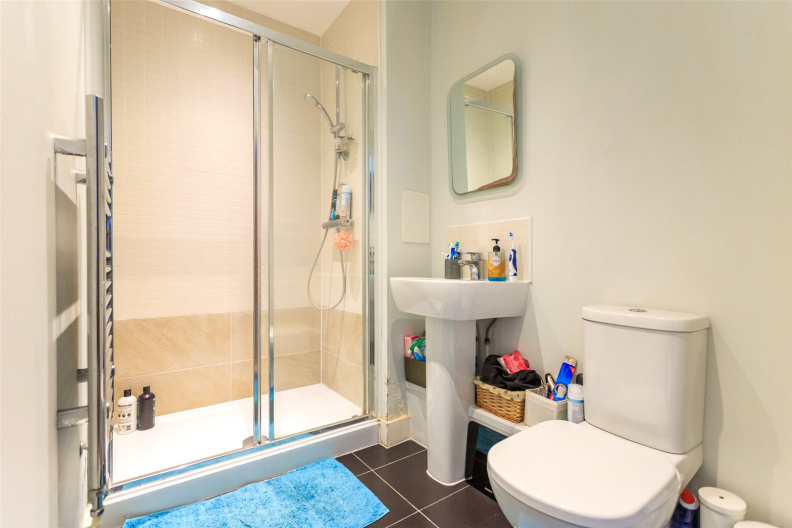 3 bedrooms apartments/flats for sale in Guardian Avenue, Colindale - NW9 view 16