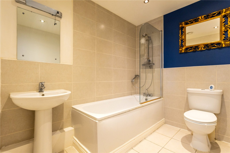 1 bedroom apartments/flats for sale in Salk Close, Colindale - NW9 view 4