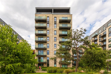Greenleaf Walk, Southall UB1 image 15