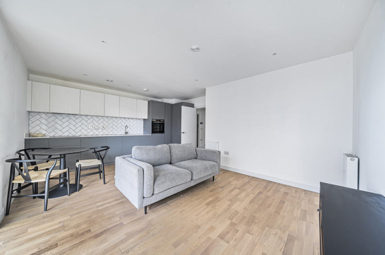 1 bedroom apartments/flats to sale in Greenleaf Walk, Southall-image 2