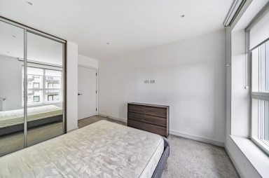 Greenleaf Walk, Southall - UB1 view 6