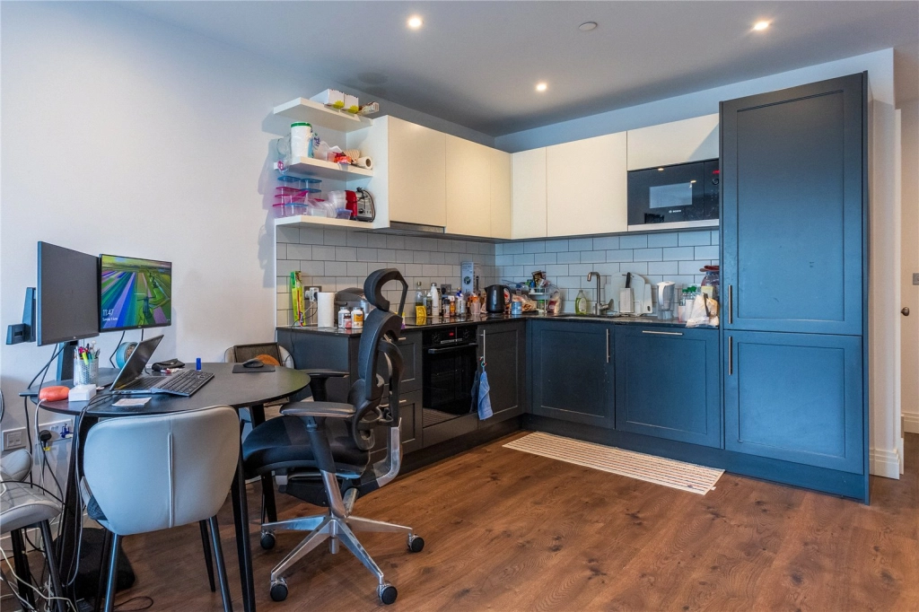 1 bedroom apartments/flats for sale in Filmworks Walk, Ealing - W5 view 3