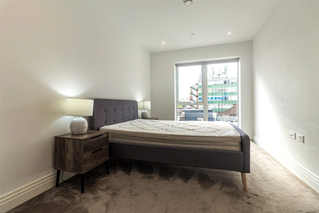 1 bedroom apartments/flats for sale in Filmworks Walk, Ealing - W5 view 7