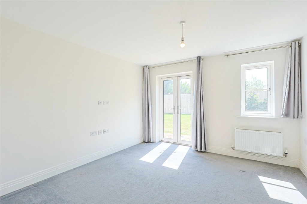1 bedroom apartments/flats for sale in Palomino Close, Hayes - UB4 view 6