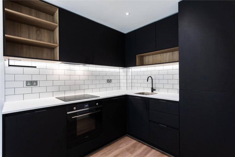 1 bedroom apartments/flats to sale in Beaufort Square, Colindale-image 7