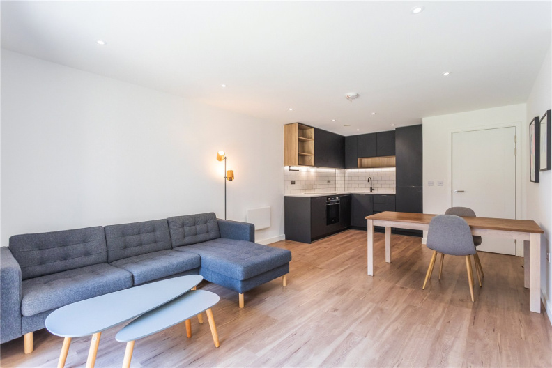1 bedroom apartments/flats to sale in Beaufort Square, Colindale-image 2
