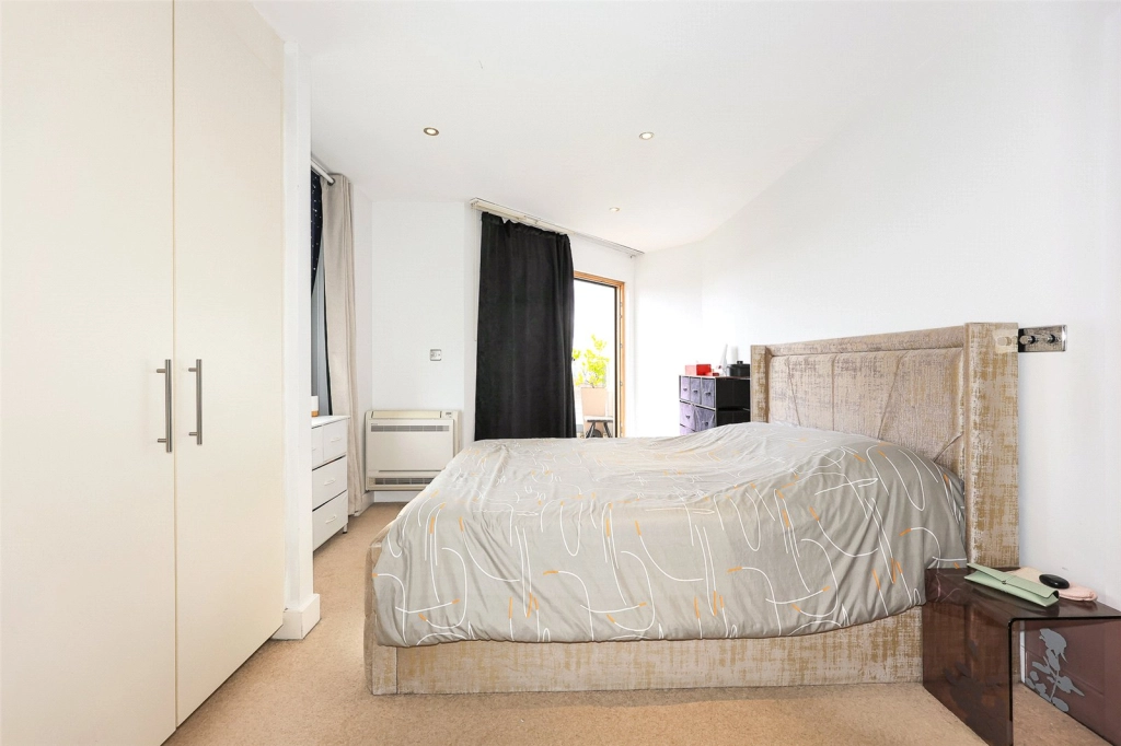 3 bedrooms apartments/flats for sale in Heritage Avenue, Beaufort Park, Colindale - NW9 view 17