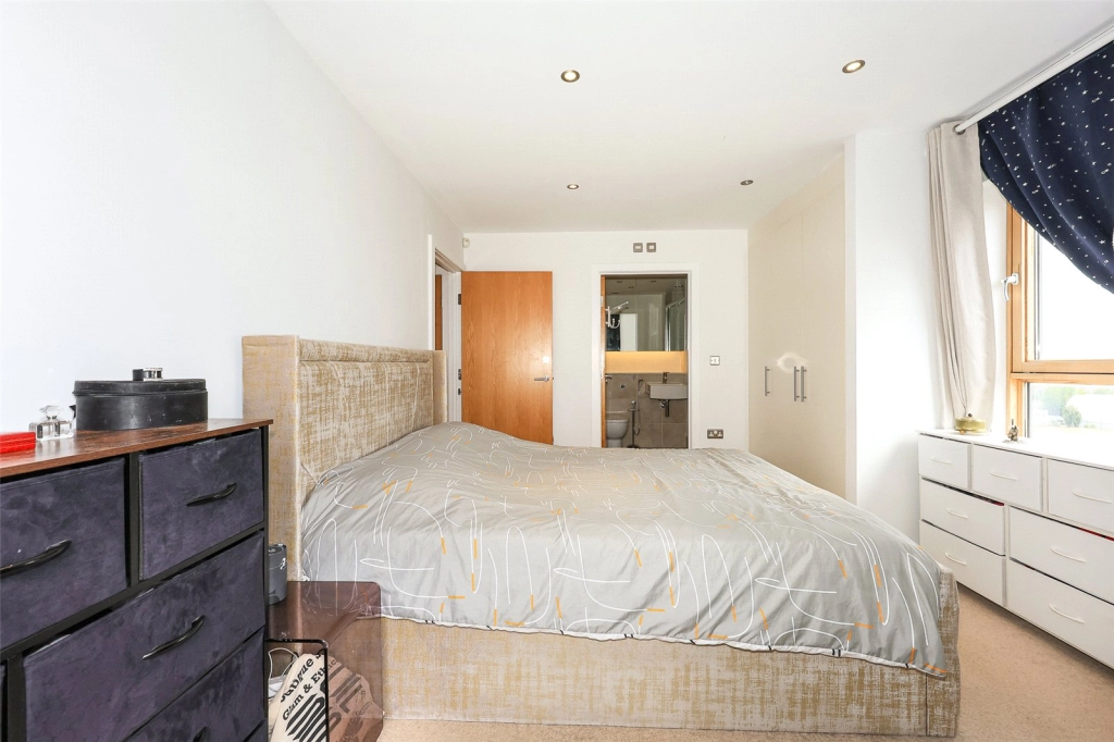3 bedrooms apartments/flats for sale in Heritage Avenue, Beaufort Park, Colindale - NW9 view 18