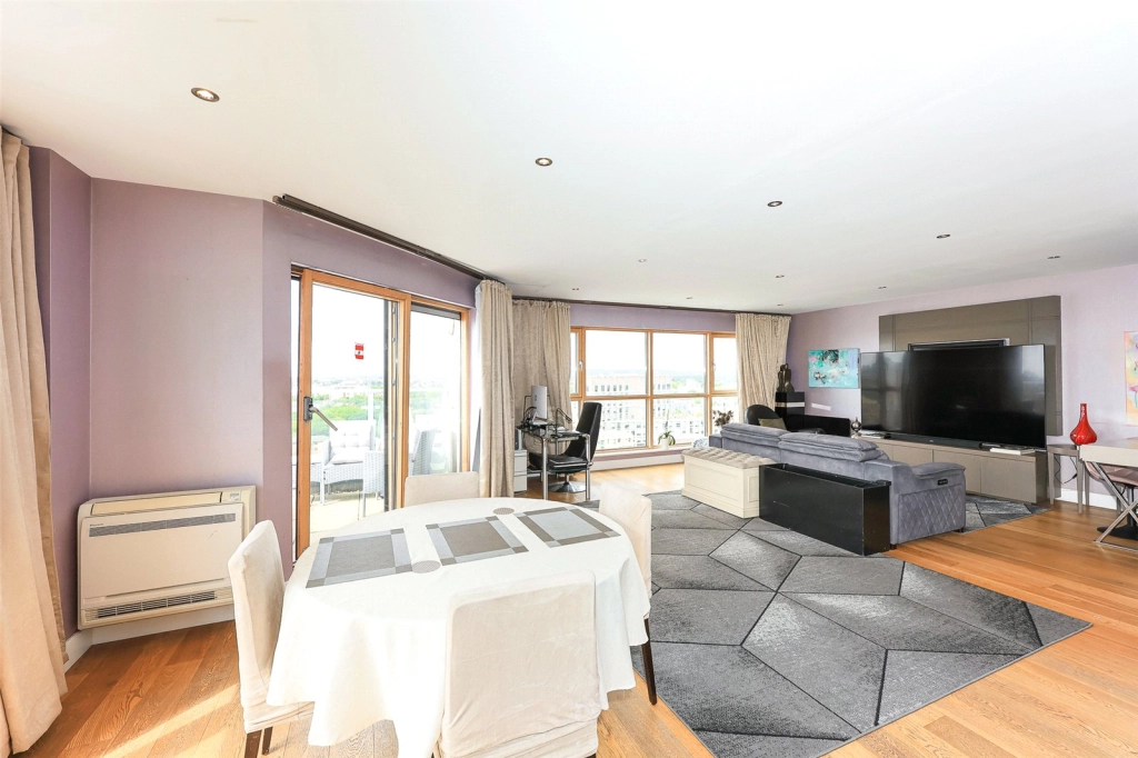3 bedrooms apartments/flats for sale in Heritage Avenue, Beaufort Park, Colindale - NW9 view 2