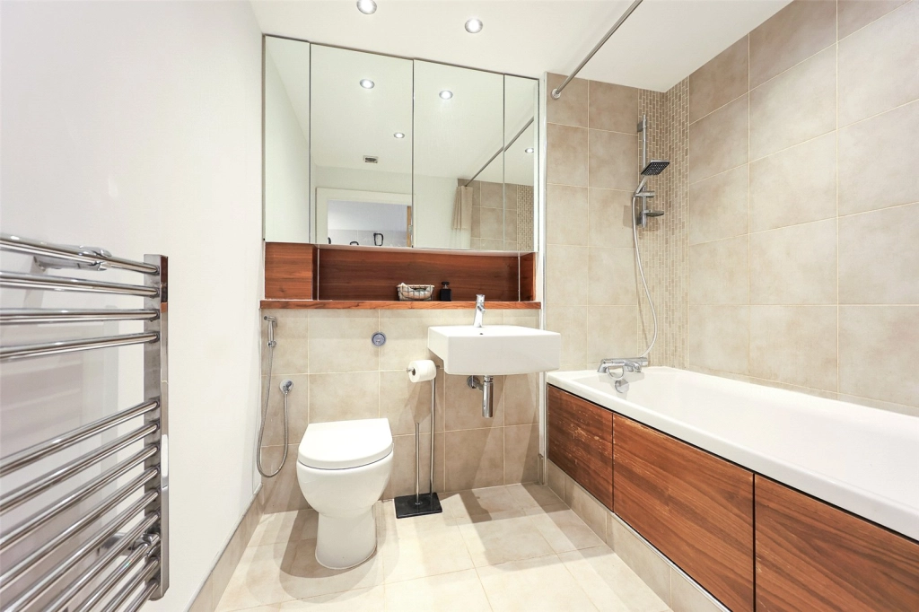 3 bedrooms apartments/flats for sale in Heritage Avenue, Beaufort Park, Colindale - NW9 view 8
