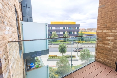 Caversham Road, Colindale - NW9 view 5