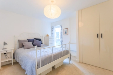 Caversham Road, Colindale - NW9 view 11