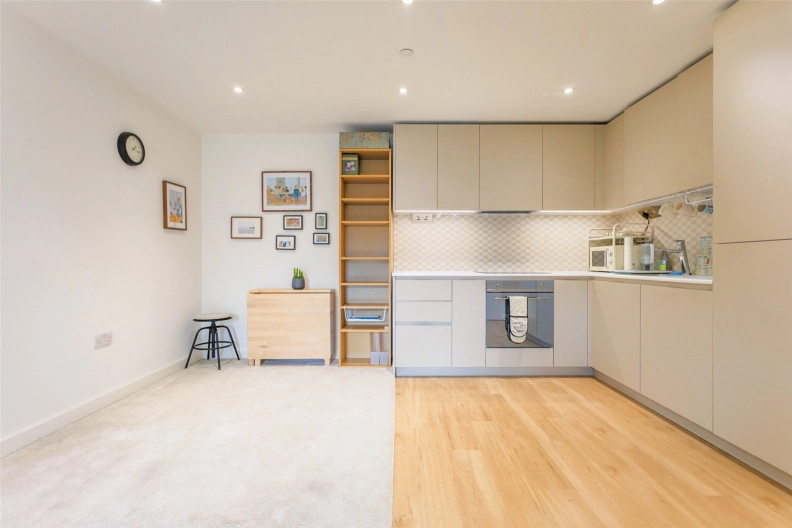 1 bedroom apartments/flats for sale in Caversham Road, Colindale - NW9 view 10