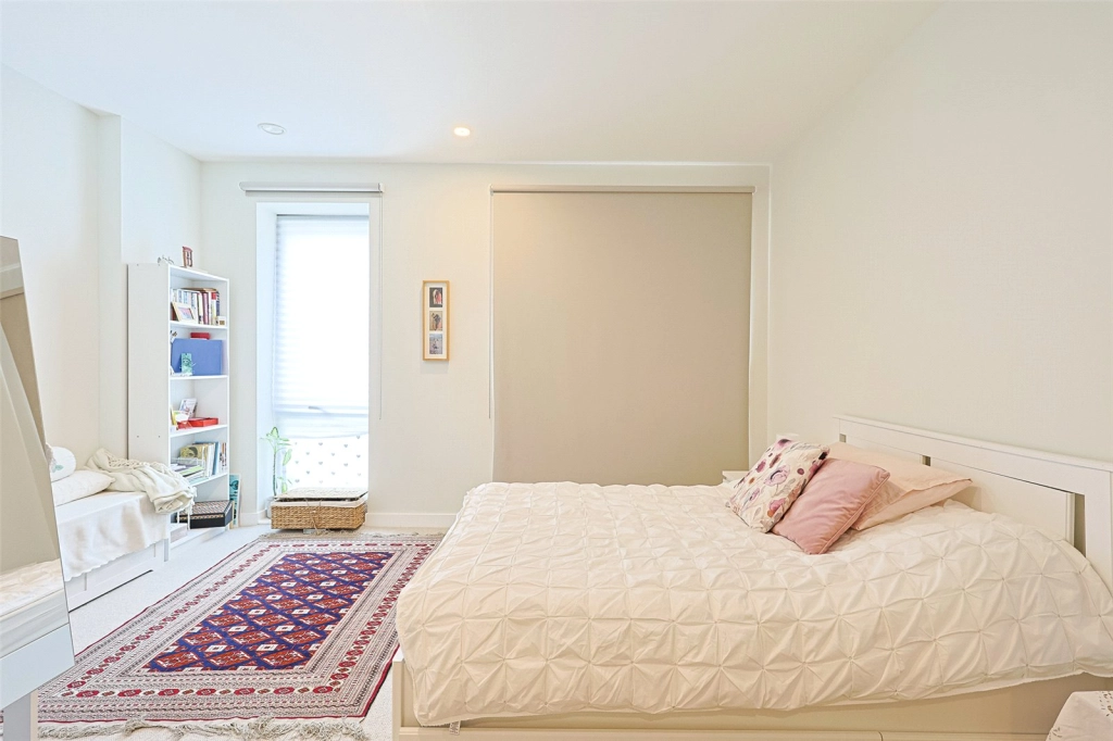 1 bedroom apartments/flats for sale in Middle Road, Ealing - W7 view 6