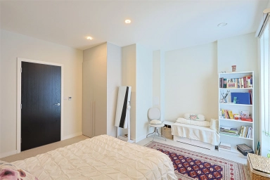 Middle Road, Ealing - W7 view 18
