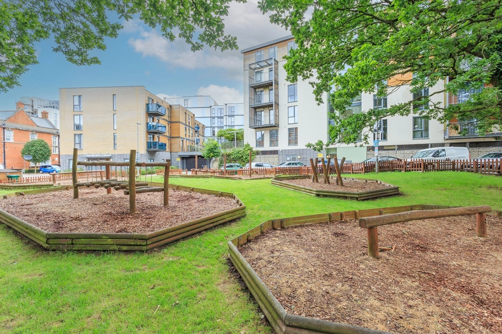 2 bedrooms apartments/flats for sale in Joslin Avenue, Colindale - NW9 view 20
