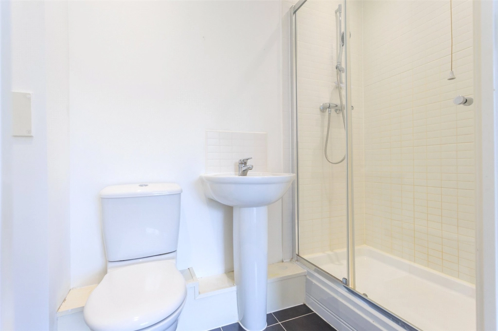 2 bedrooms apartments/flats for sale in Joslin Avenue, Colindale - NW9 view 17