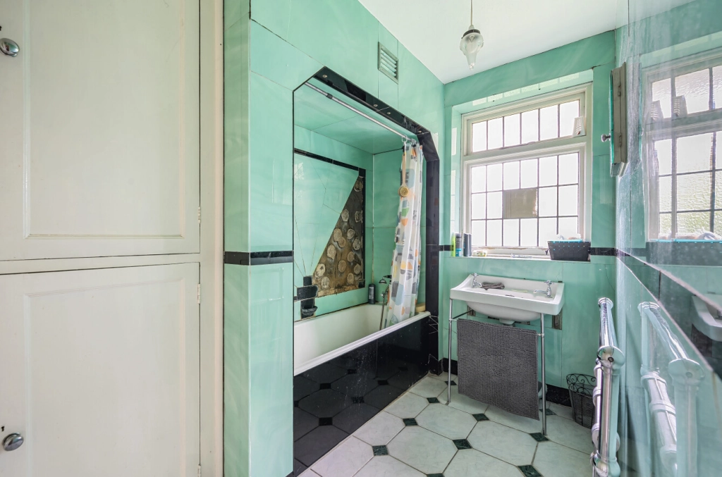 4 bedrooms houses for sale in Delamere Road, Ealing - W5 view 10