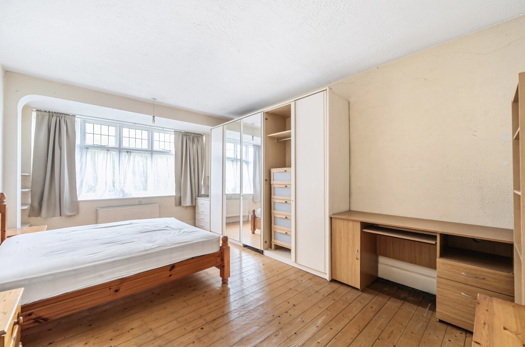 4 bedrooms houses for sale in Delamere Road, Ealing - W5 view 8