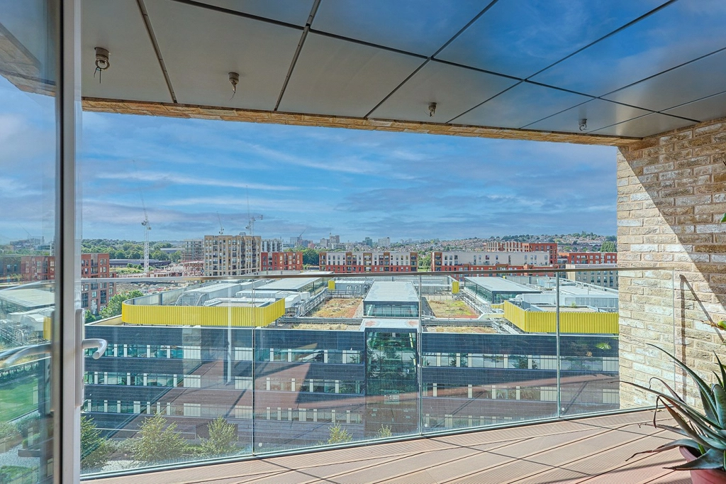 3 bedrooms apartments/flats for sale in Caversham Road, Colindale - NW9 view 10