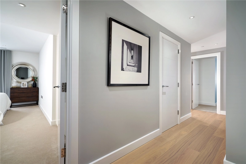 3 bedrooms apartments/flats for sale in Caversham Road, Colindale - NW9 view 5