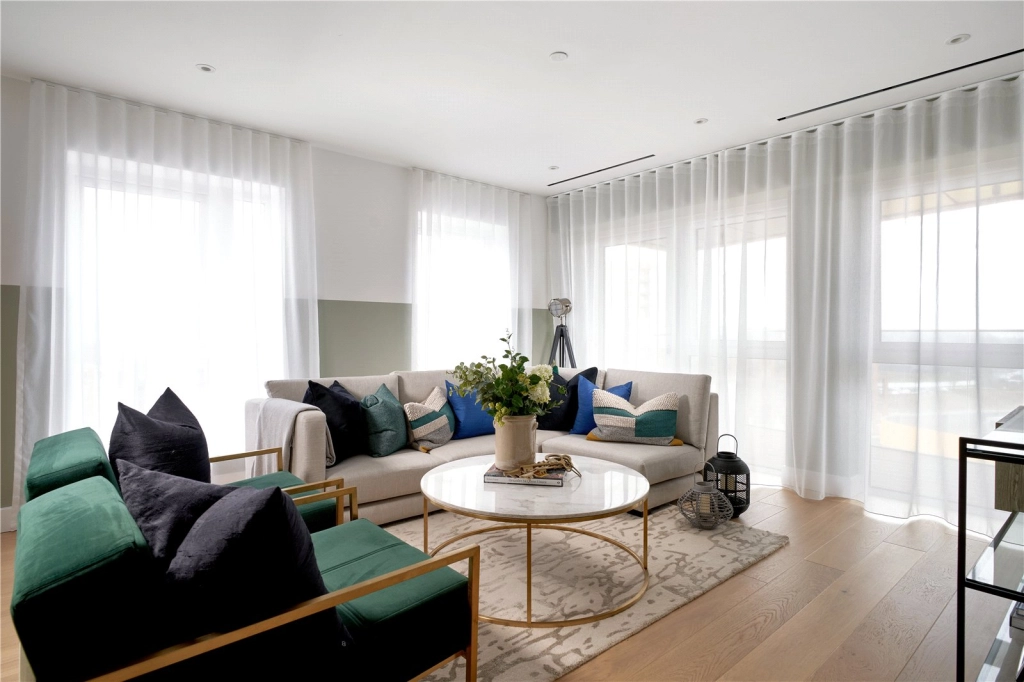 3 bedrooms apartments/flats for sale in Caversham Road, Colindale - NW9 view 13