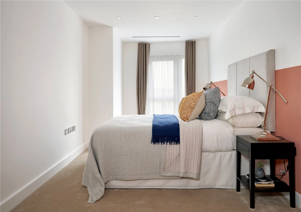 3 bedrooms apartments/flats for sale in Caversham Road, Colindale - NW9 view 8
