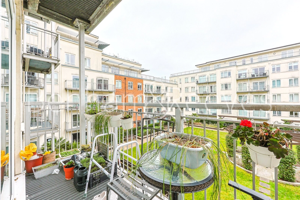 1 bedroom apartments/flats for sale in Heritage Avenue, Beaufort Park, Colindale - NW9 view 9