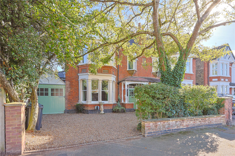 6 bedrooms houses for sale in Lynton Road, Acton - W3 view 23