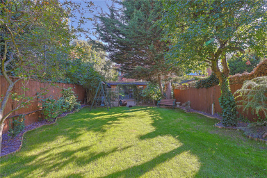 Lynton Road, Acton - W3 view 27