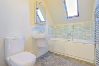 Lynton Road, Acton - W3 view 23