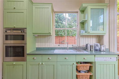 Lynton Road, Acton - W3 view 16