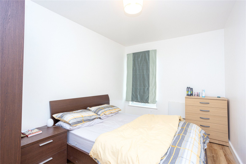 2 bedrooms apartments/flats for sale in Heritage Avenue, London - NW9 view 5