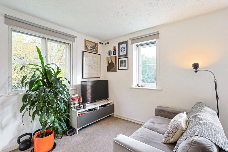Studio apartments/flats for sale in Vicars Bridge Close, Wembley - HA0 view 9