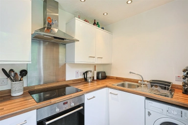 Vicars Bridge Close, Wembley - HA0 view 14