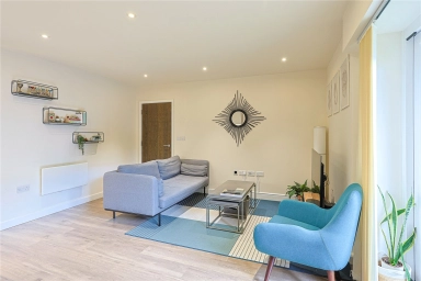 Beaufort Square, Colindale - NW9 view 7