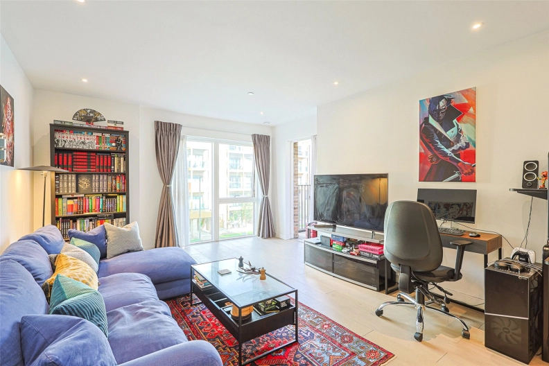1 bedroom apartments/flats for sale in Lismore Boulevard, Colindale Gardens, Colindale - NW9 view 2
