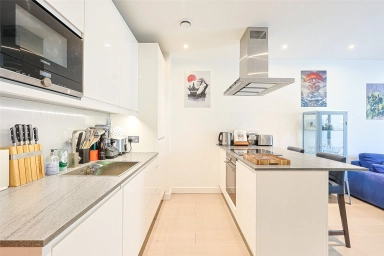 Lismore Boulevard, Colindale Gardens, Colindale - NW9 view 7