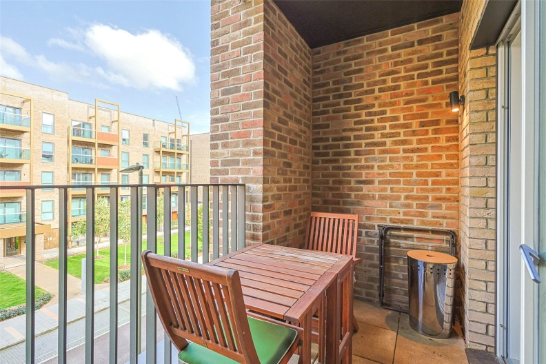 1 bedroom apartments/flats for sale in Lismore Boulevard, Colindale Gardens, Colindale - NW9 view 15