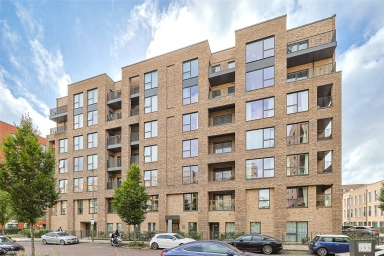 Lismore Boulevard, Colindale Gardens, Colindale - NW9 view 1