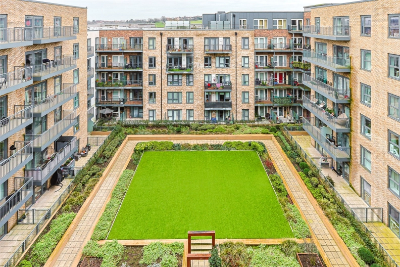 1 bedroom apartments/flats for sale in Beaufort Square, Beaufort Park, Colindale - NW9 view 10