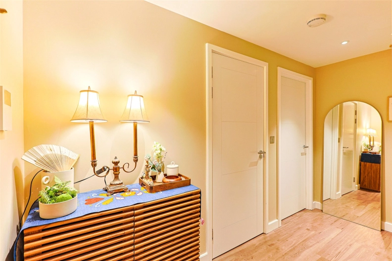 1 bedroom apartments/flats for sale in Beaufort Square, Beaufort Park, Colindale - NW9 view 11