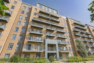 Beaufort Square, Beaufort Park, Colindale NW9 image 1