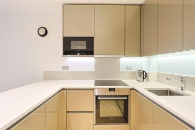 Longfield Avenue, Ealing - W5 view 7