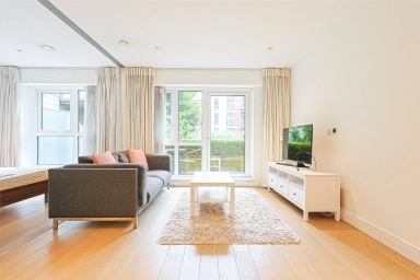 Longfield Avenue, Ealing - W5 view 5