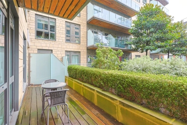 Longfield Avenue, Ealing - W5 view 13